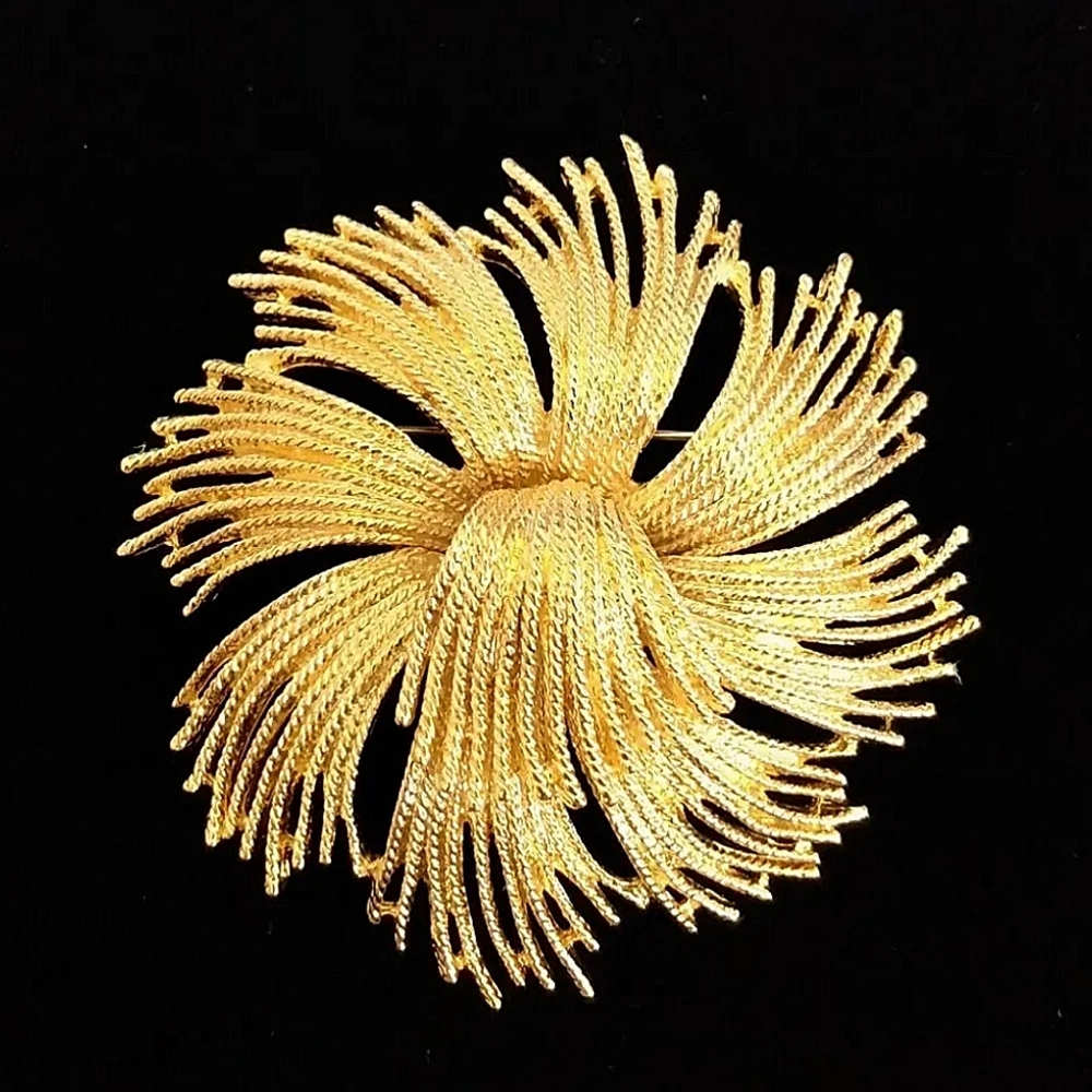 Vintage 60s Monet CORDELIA brooch gold tone pin sunburst runway glam statement